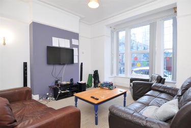6 bed house, Bedford Park, North Hill, Plymouth, PL48HN - Image 2